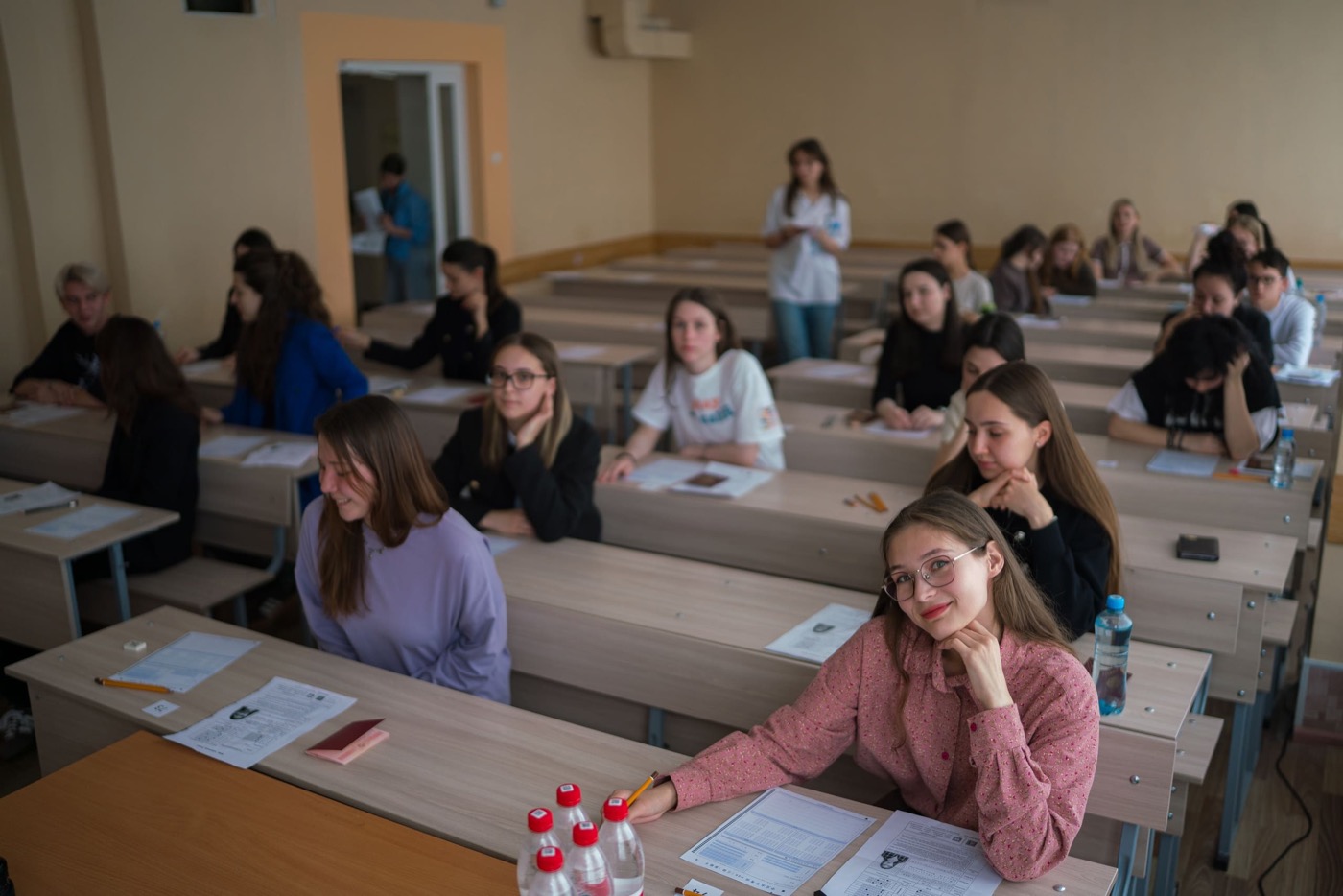 Аудитория во время экзамена HSK